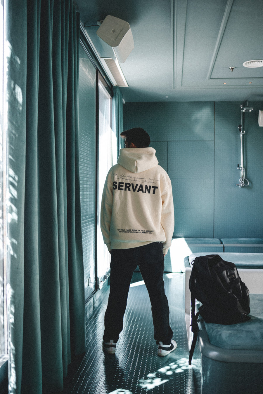 Servant Hoodie Cream