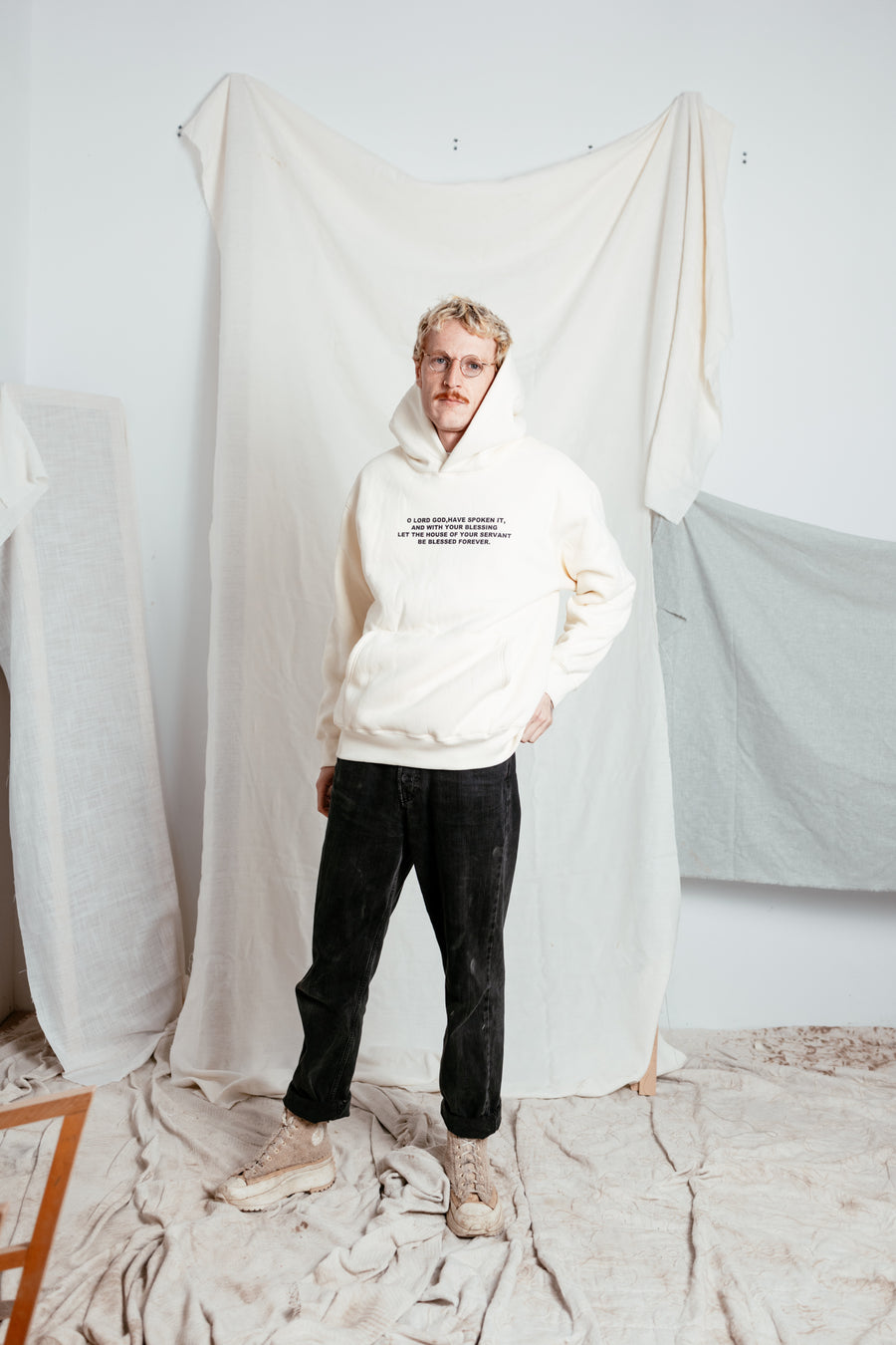 Servant Hoodie Cream