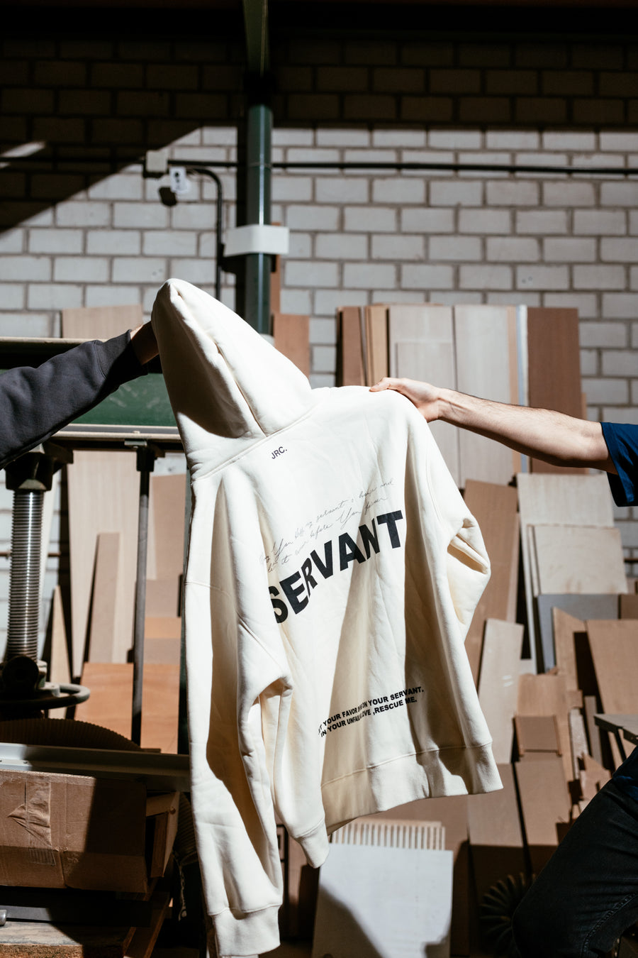 Servant Hoodie Cream